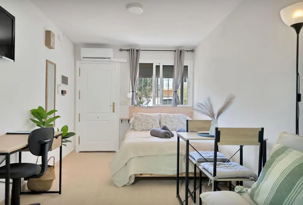 Estudio Con Wifi Piscina Y Parking En Benalmadena - Acuario 5 0*,  ספרד